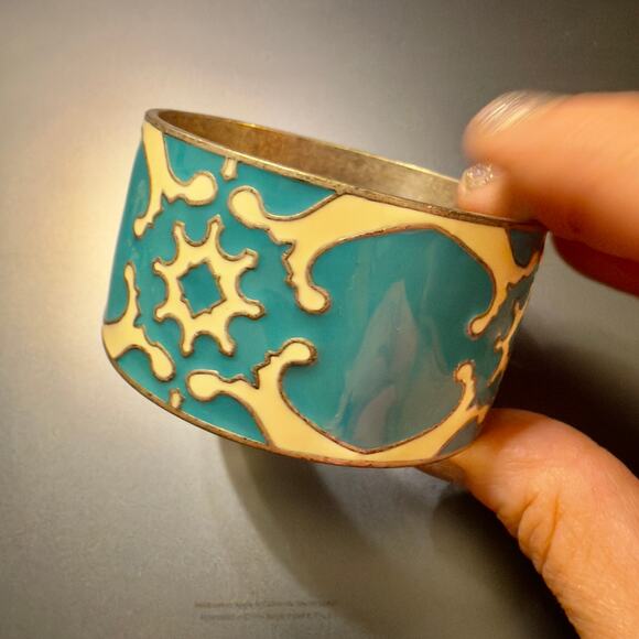 Lucky Brand Blue & Cream Enamel Metal Bangle Bracelet (NWT) - Picture 5 of 10